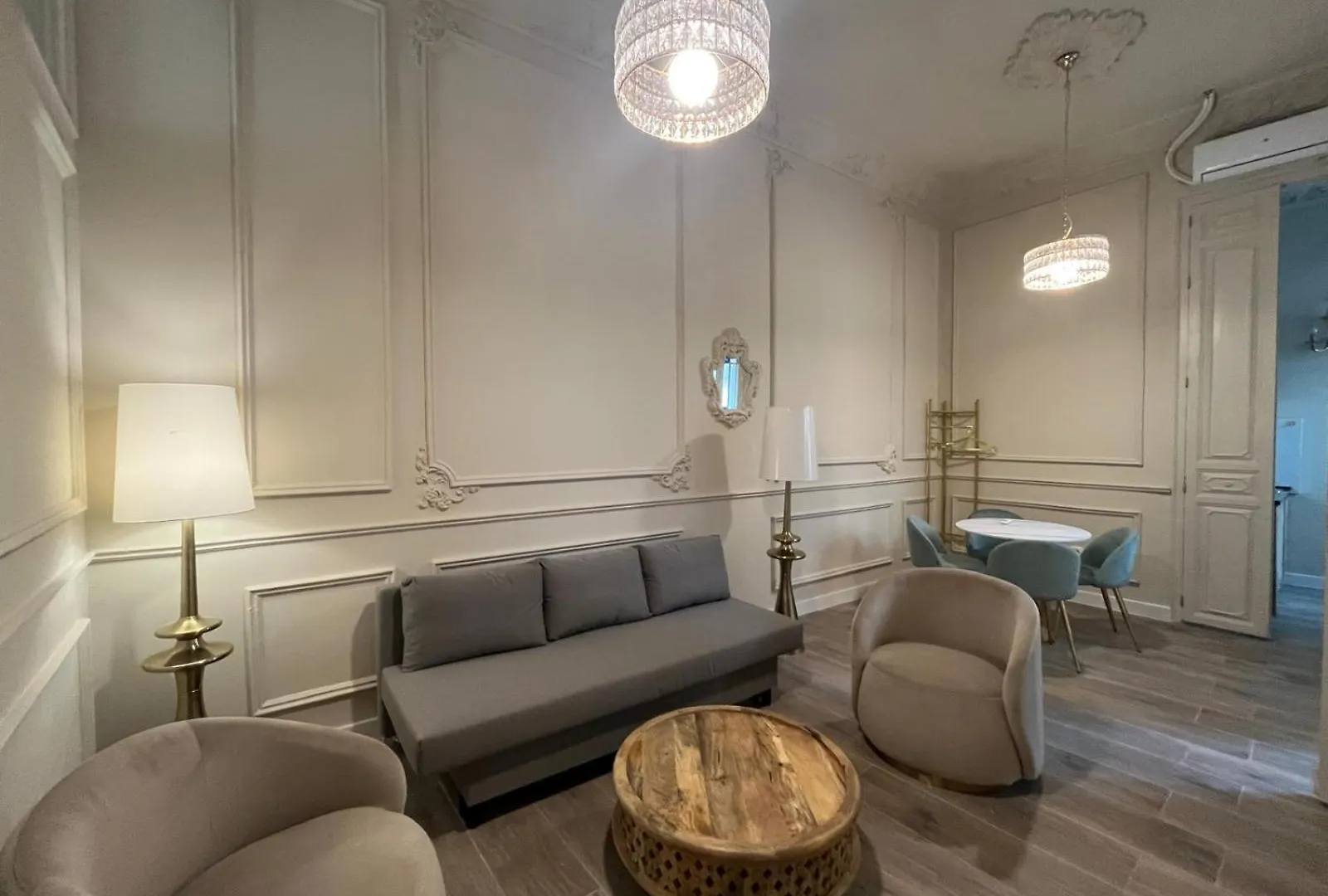 Apartamentos Loles De Cisneros Catedral Μάλαγα