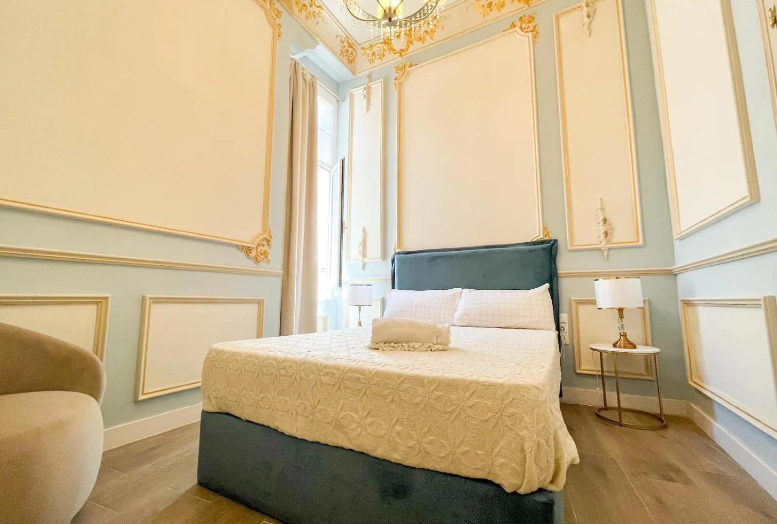 Apartamentos Loles De Cisneros Catedral Μάλαγα
