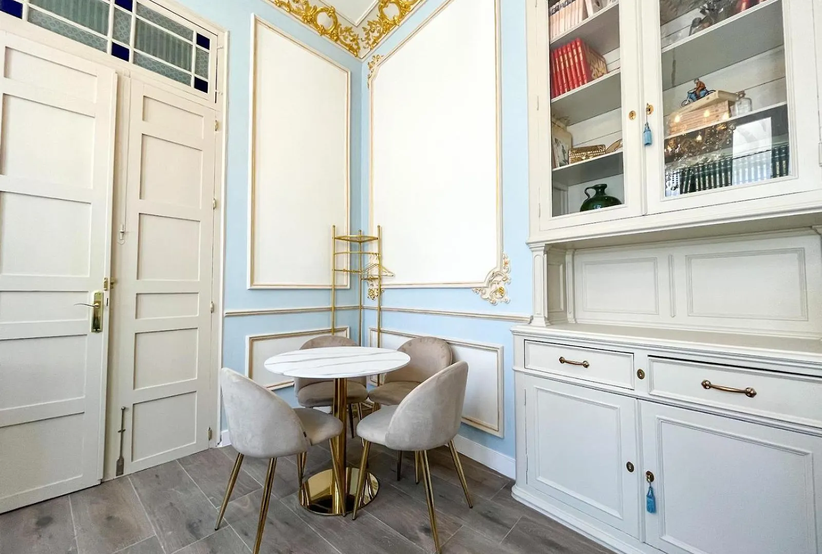 Apartamentos Loles De Cisneros Catedral Μάλαγα