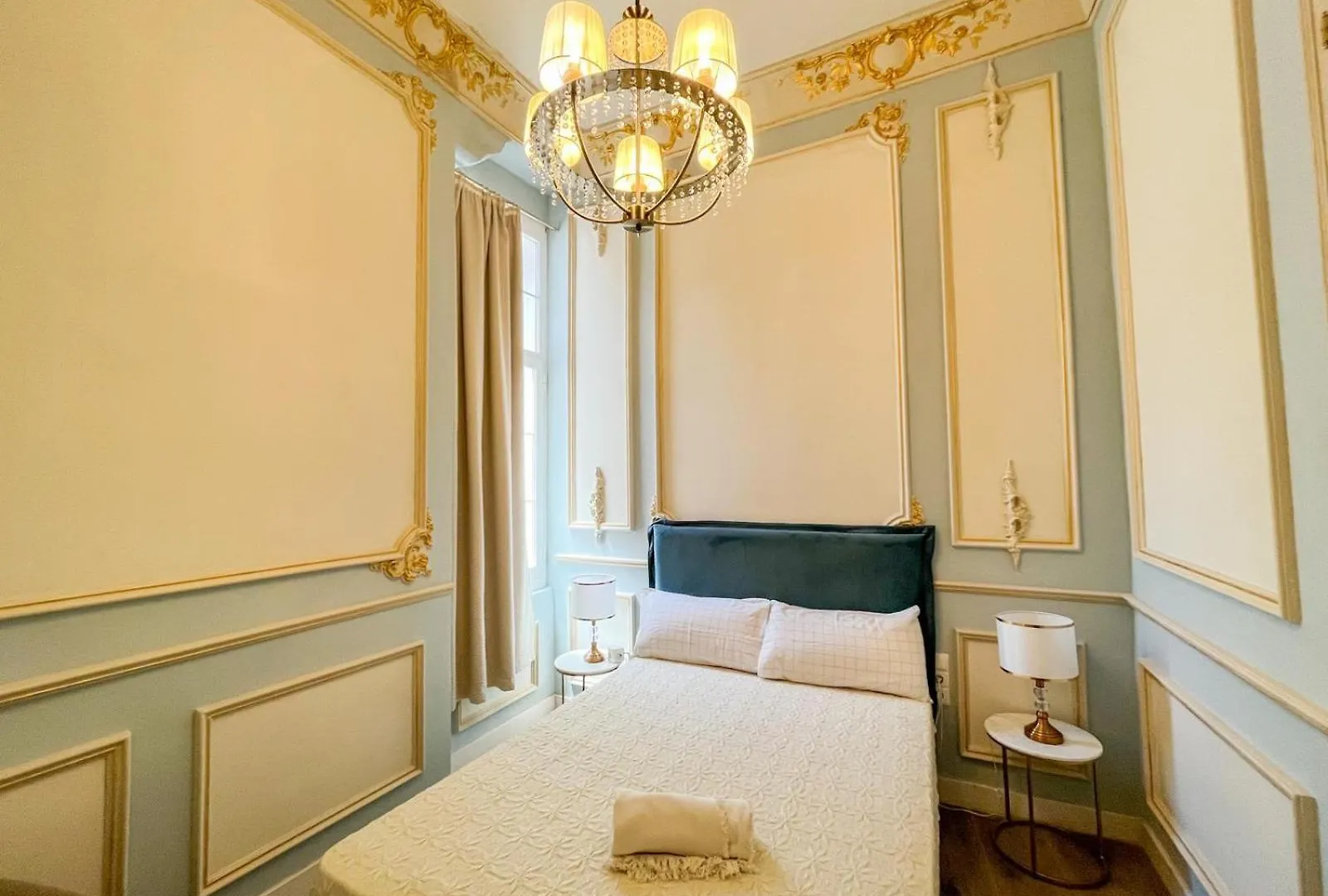 Apartamentos Loles De Cisneros Catedral Μάλαγα 0*,